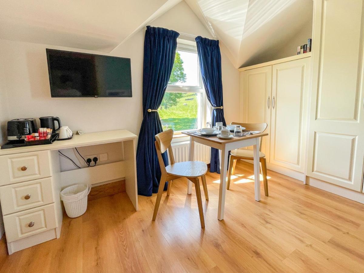 Mount Edwards Hill Guest Accommodation Cushendall Eksteriør billede